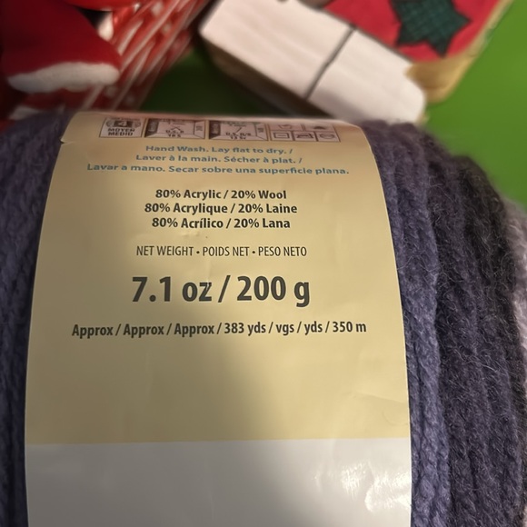Never opened shades of purple yarn for scarf - Picture 4 of 4